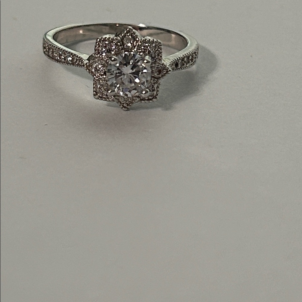 Elegant Silver Floral Ring marked beautiful shine